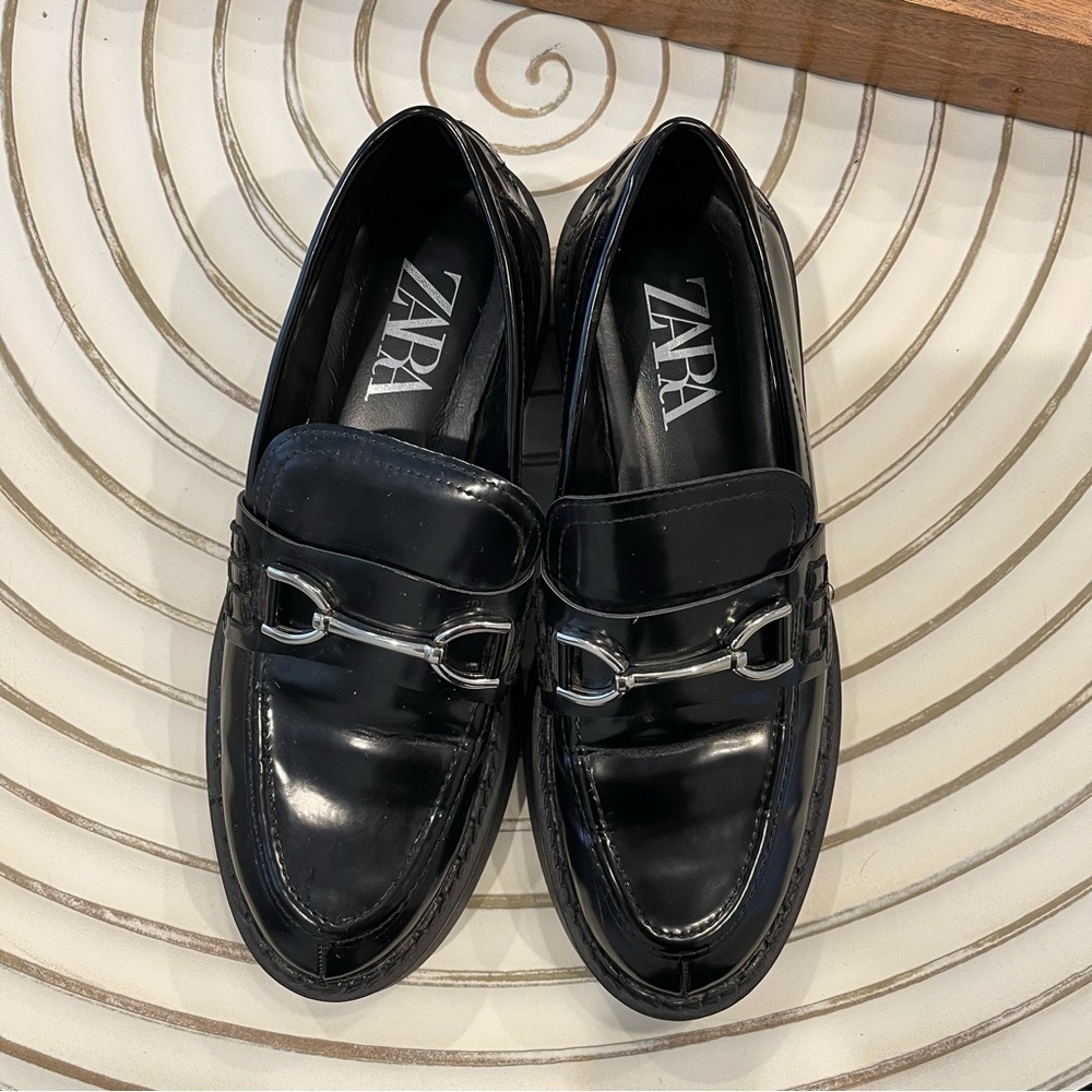 Zara Women Glossy Black Slip-On Loafers